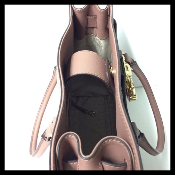 MICHAEL KORS HAMILTON LARGE NORTH SOUTH TOTE NWOT - Picture 7 of 12